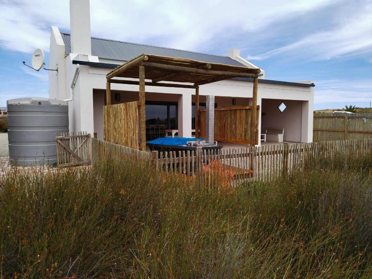 לאנגבאן Camelot Cottages מראה חיצוני תמונה