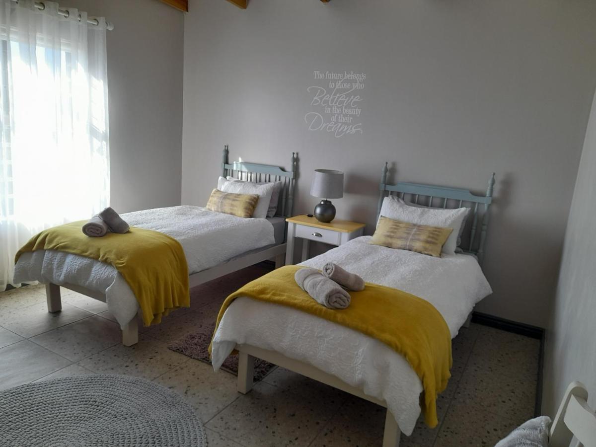 לאנגבאן Camelot Cottages מראה חיצוני תמונה