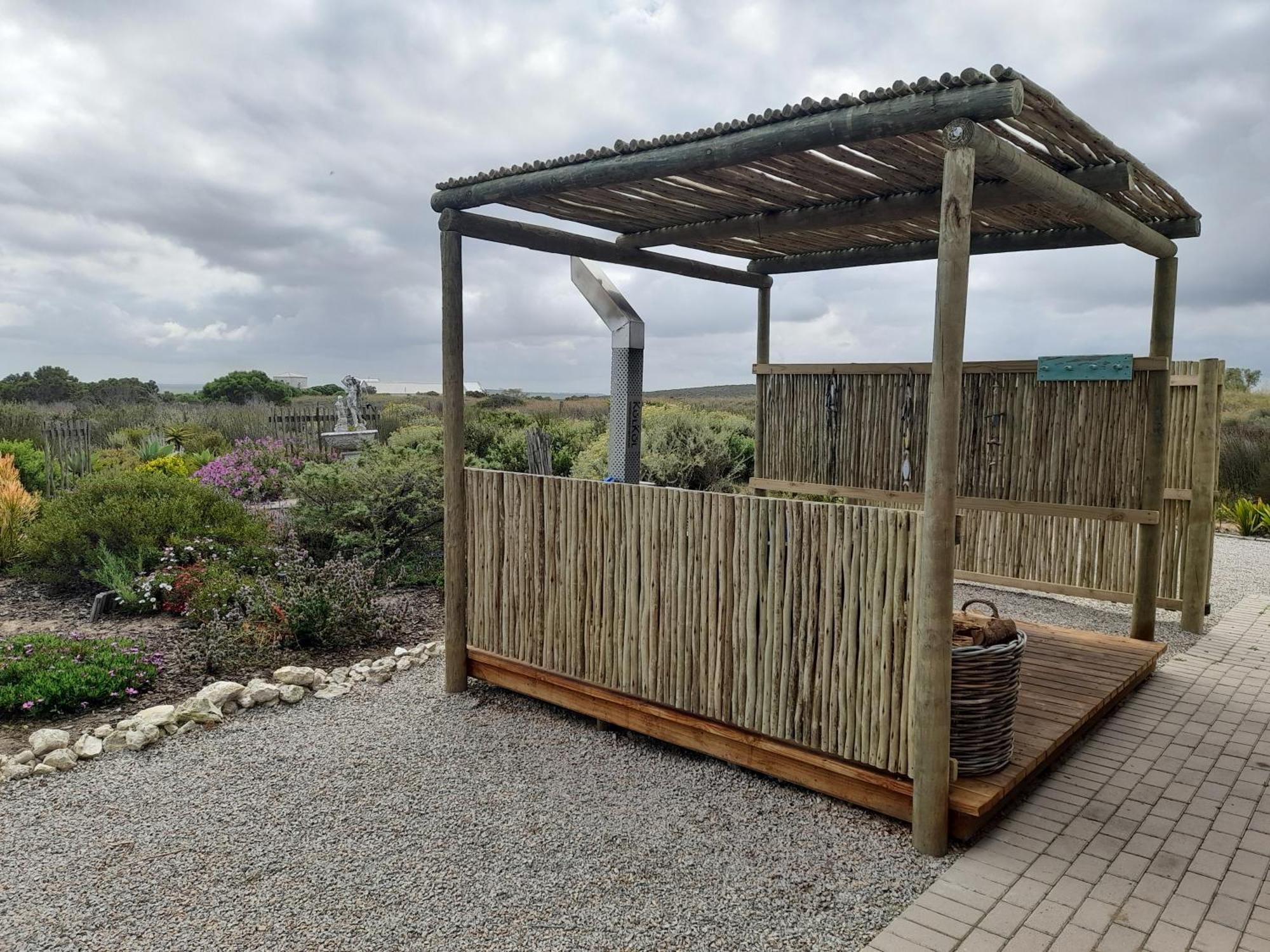 לאנגבאן Camelot Cottages מראה חיצוני תמונה